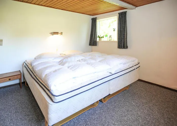 2 Bedroom Stunning In Ferienhaus *