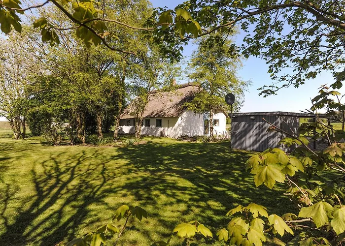 2 Bedroom Stunning In Casa vacanze *
